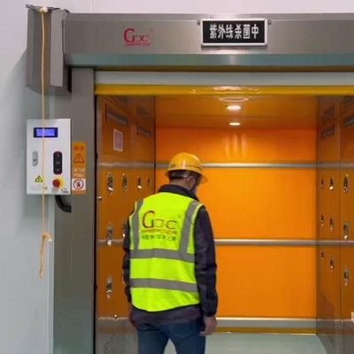 Douche d'air de pièce propre de cargaison de GCC avec la porte de volet de PVC avec le capteur photoélectrique